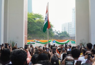 Kedutaan Besar India Rayakan Hari Kemerdekaan India ke-80 di Jakarta dengan Pengibaran Bendera, Pertunjukan Budaya, dan Momentum Baru Hubungan Bilateral
