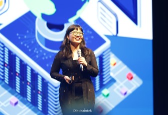 Wamendiktisaintek Stella Christie