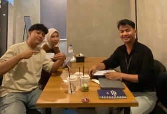 Profesional Muda Bangun Layanan