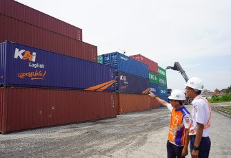 KAI Logistik Tingkatkan Daya Saing Angkutan KA Kontainer
