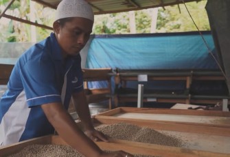 Warga Kuala Tanjung Kelola Hingga 2 Ton per Hari