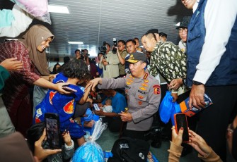 Kapolri Jenderal Listyo Sigit Prabowo meninjau serta memantau langsung arus balik Lebaran 1447 Hijriah di Pelabuhan Bakauheni, Lampung