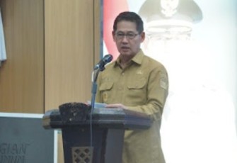 Walikota Bitung, Hengky Honandar 