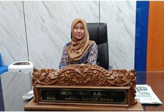 Wakil Ketua DPRD Jawa Timur, Sri Wahyuni