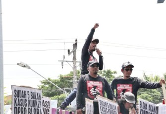 Aksi Front Blora Selatan saat melakukan aksi unjuk rasa di Kabupaten Blora