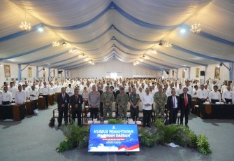 Panglima TNI Jenderal TNI Agus Subiyanto memberikan materi tentang “Program dan Kebijakan TNI dalam Mendukung Asta Cita Mewujudkan Indonesia Emas 2045