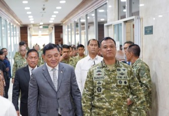 Wapang TNI saat Dampingi Menhan RI dalam Rapat Kerja Bersama Komisi I DPR RI