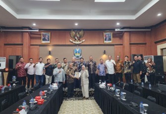Komisi D DPRD Provinsi Jawa Timur saat kunjungan kerja konsultasi penyempurnaan substansi ke Kementerian Perhubungan (Kemenhub) dan Kementerian Dalam Negeri (Kemendagri) di Jakarta, Selasa (13/10/2026).
