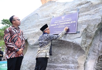 Wamendikdasmen Atip Resmikan Revitalisasi 24 Satuan Pendidikan dan SMA Negeri 11 Tasikmalaya