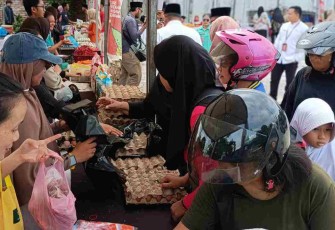 Gerakan Pangan Murah (GPM) yang digelar Dinas Pertanian, Pangan, dan Perikanan (DPPP) Kota Tanjungpinang di Lapangan Perumahan Bea Cukai, Kampung Bulang, Jumat (6/3/2026).