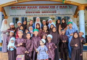 Ketua TP PKK Bintan saat Kunjungi Panti Asuhan Inayah Kijang.