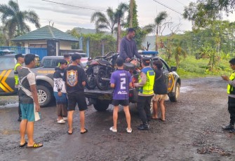 Polisi saat Sita Kendaraan dan Petasan di Wonogiri