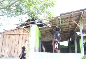 Renovasi panti asuhan Assalimah Kabupaten Tangerang