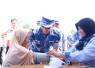 Danlanud Adi Soemarmo Marsma TNI Ridha Hermawan menyapa warga masyarakat dalam bakti kesehatan TNI AU di desa Sobokerto