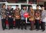 Bank Jatim saat Bagikan CSR Ambulans ke PMI Jawa Timur, Rabu (24/4). 
