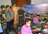 Danrem 083/Bdj Kolonel Inf Kohir bersama Walikota Probolinggo dr H Aminuddin meninjau baksos kesehatan, Minggu (21/9)