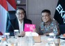 Menteri Ekonomi Kreatif, Teuku Riefky Harsya, menerima audiensi komunitas Mode Indonesia yang dipimpin perancang busana senior Samuel Wattimena di Kantor Kementerian Ekraf, Jakarta, Senin (11/5/2026).