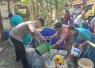 Pendistribusian air bersih untuk warga Ngambon