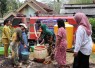 Penyaluran air bersih untuk warga