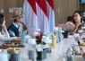Wakil Menteri Ekonomi Kreatif, Irene Umar, menerima audiensi Founder dan CEO Dus Duk Duk, Arief Susanto, bersama seniman dan kreator konten, Erika Richardo, di Kantor Kementerian Ekraf, Jakarta, Kamis (18/6/2026)