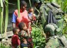 Patroli Satgas Marinir di Papua, Hadirkan Keamanan dan Kebahagiaan Bagi Masyarakat 