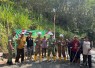 Komandan Kodim 0807/Tulungagung, Letkol Arh Hanny Galih Satrio, S.I.P., M.Han., secara simbolis memukul gong sebagai tanda dibukanya Karya Bhakti TNI Tahun 2026 Kodim 0807/Tulungagung di Desa Wonorejo,
