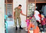 Babinsa Garon Dampingi Warga di Posyandu Kedung Meneng