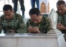 Panglima TNI Jenderal TNI Agus Subiyanto melaksanakan ziarah ke makam Presiden RI ke-2 Jenderal Besar TNI (Purn) Soeharto di Astana Giribangun, Karanganyar, Jawa Tengah