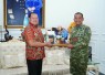 Oditur Jenderal (Orjen) TNI Mayjen TNI Tugino, S.Sos., S.H., M.M. beserta rombongan melaksanakan anjangsana kepada mantan Panglima TNI Laksamana TNI (Purn) Yudo Margono, S.E., M.M., di Komplek TNI AL Kodamar