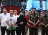 Tim Jaksa Penyidik JAM PIDSUS Kejaksaan Agung menyampaikan keterangan dalam jumpa pers terkait pemeriksaan lima orang saksi dalam perkara dugaan tindak pidana korupsi penggunaan dan pemanfaatan kawasan hutan untuk perkebunan oleh PT PSMI pada areal PT INHUTANI V di Provinsi Lampung, Kamis (17/9/2026).